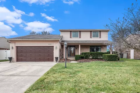 39427 Schroeder Dr, Clinton Township, MI 48038