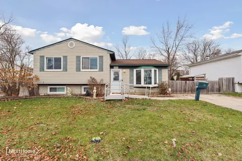 28082 Leroy St, Romulus, MI 48174