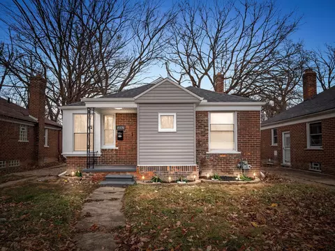 19330 Whitcomb St, Detroit, MI 48235