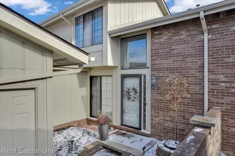 13 Kirks, Rochester Hills, MI 48309