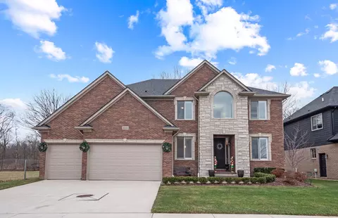 49426 Euphrates Dr, Macomb, MI 48044