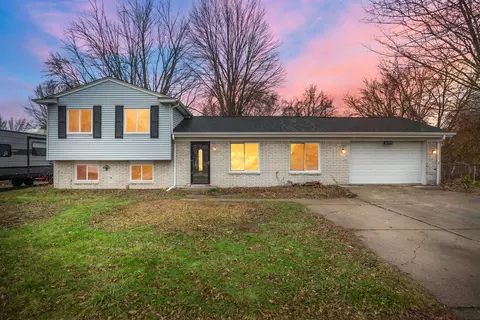 48399 Menter St, Chesterfield, MI 48047