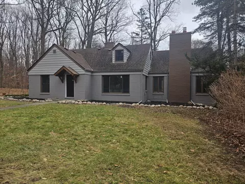 30443 Rockshire Ave, Farmington Hills, MI 48334