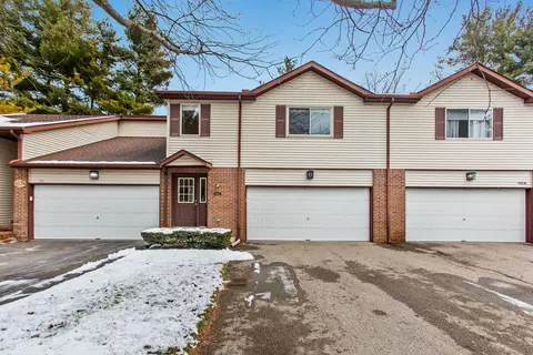 9166 Lake Pine Dr, Northfield, MI 48189