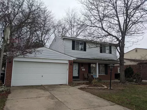 35299 Malibu Dr, Sterling Heights, MI 48312