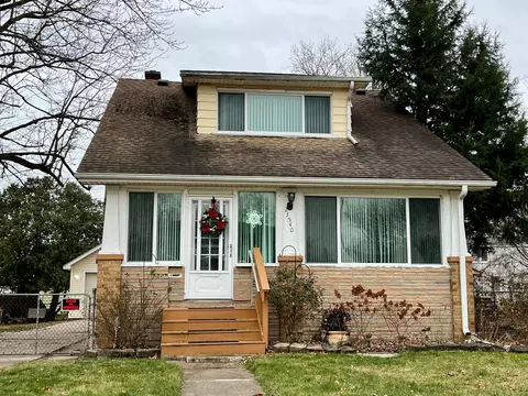 23540 Buckingham St, Clinton Township, MI 48036