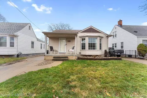 14845 Russell Ave, Allen Park, MI 48101