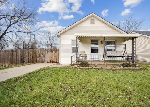 20525 Colman St, Clinton Township, MI 48035