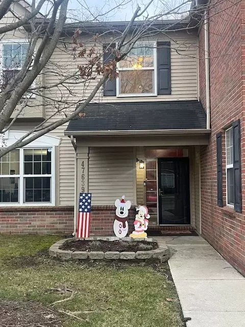 47639 Pembroke Dr, Canton, MI 48188