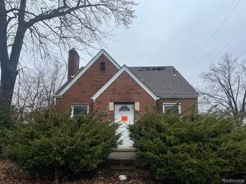 15309 Fairmount Dr, Detroit, MI 48205