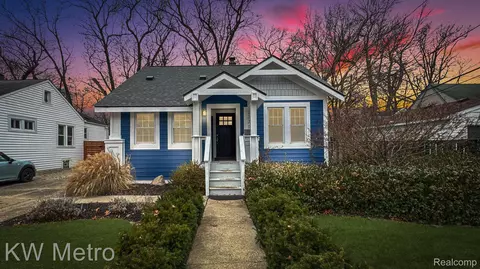 2371 Westridge Crt Ct, Ferndale, MI 48220
