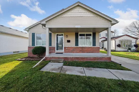 19238 Martin Rd, Roseville, MI 48066