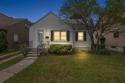 1654 Beaufield St, Ferndale, MI 48220