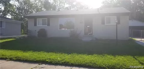 3658 Burns St, Inkster, MI 48141