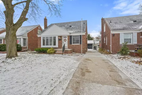 3601 Mayfair St, Dearborn, MI 48124
