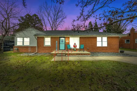 37090 Ilene St, Clinton Township, MI 48036
