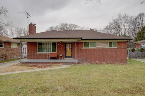 23197 Masch Ave, Warren, MI 48091