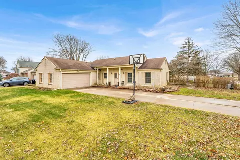 35737 Hatherly, Sterling Heights, MI 48310