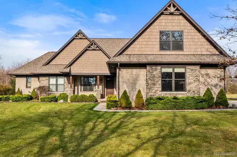 1535 Townsend Rd, Addison, MI 48367