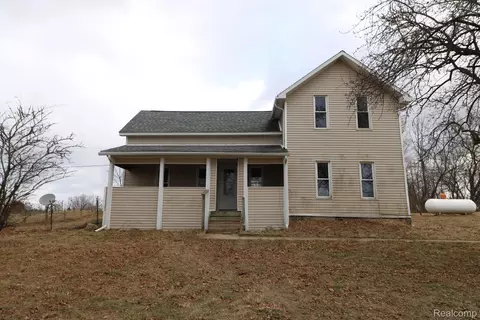 7551 Center Rd, Watertown, MI 48746