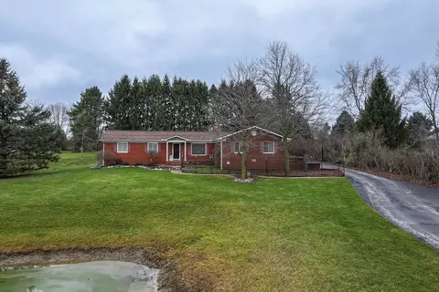 4920 Milett Rd, Howell, MI 48836