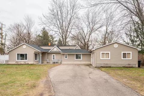 9450 Hix Rd, Livonia, MI 48150