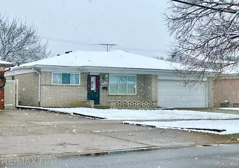 13674 Martin Rd, Warren, MI 48088