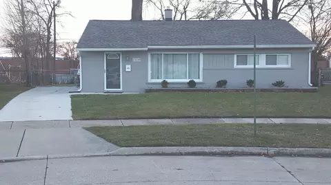 25422 Miracle Dr, Madison Heights, MI 48071