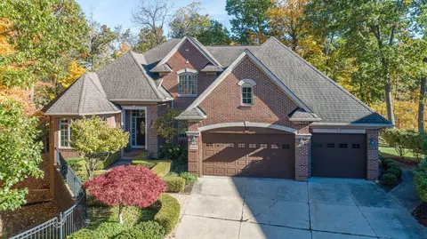 24938 Bloomfield Ct, Novi, MI 48375