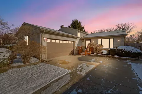39448 Camp St, Harrison, MI 48045