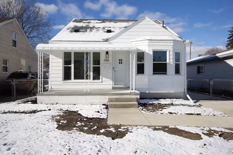 21801 Cushing Ave, Eastpointe, MI 48021