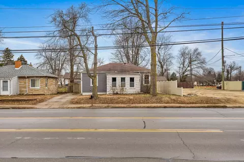 11110 Pardee Rd, Taylor, MI 48180