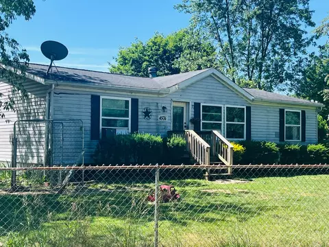 4506 Sportsman Dr, Rose, MI 48442