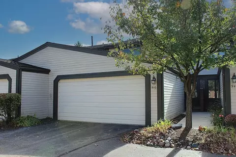 950 New Haven Crt Ct, Northville, MI 48167