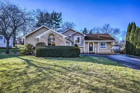 4319 Barnard Rd, Waterford, MI 48329
