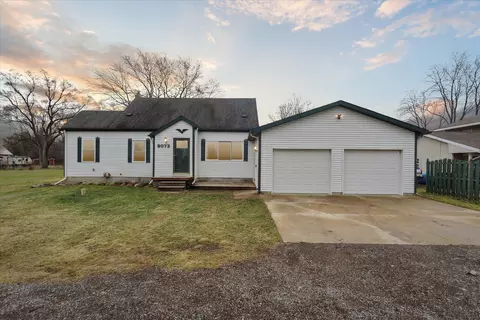9073 Grand Blanc Rd, Gaines, MI 48436