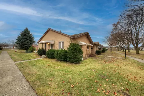 8401 18 Mile Rd UNIT 167, Sterling Heights, MI 48313