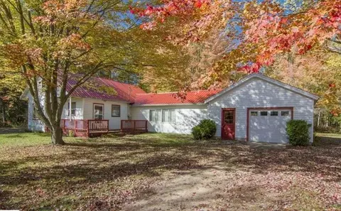 3220 W Shaffer Rd, Warren, MI 48618