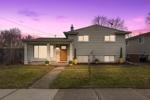 28474 Hales St, Madison Heights, MI 48071