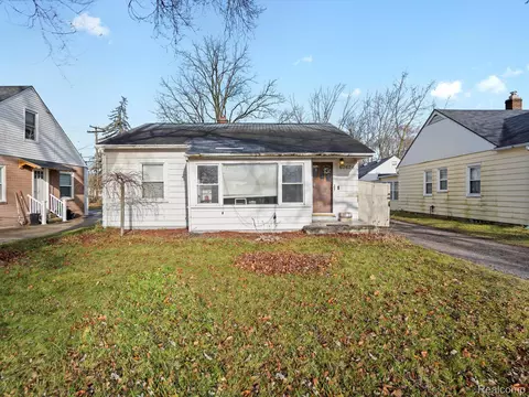 40626 E Ann Arbor Trl, Plymouth, MI 48170