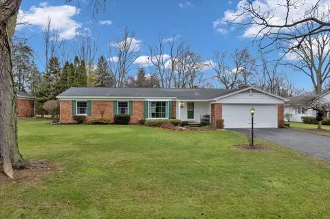 1882 Fair Oak Dr, Rochester Hills, MI 48309
