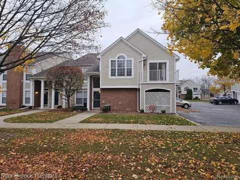 4257 Berkshire Dr 6 Dr, Sterling Heights, MI 48314