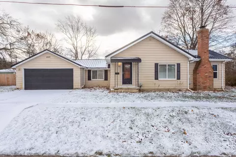 308 E Lexington St, Davison, MI 48423