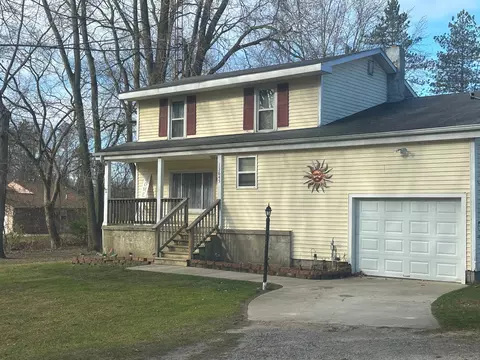 13645 Tuscola Rd, Vienna, MI 48420