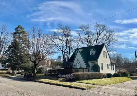 193 Bondale Ave, Pontiac, MI 48341