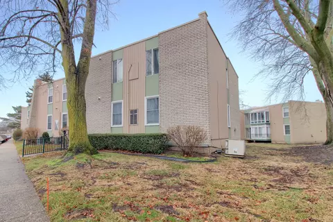 33395 Fargo St 58 B St #58, Livonia, MI 48152