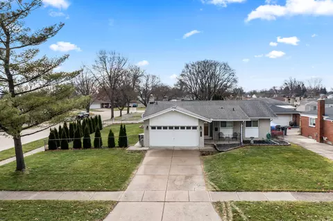 12240 Corvair Dr, Sterling Heights, MI 48312