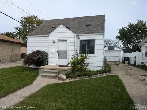 18655 Meier St, Roseville, MI 48066