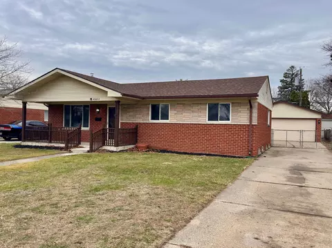 40423 Hamilton Dr, Sterling Heights, MI 48313