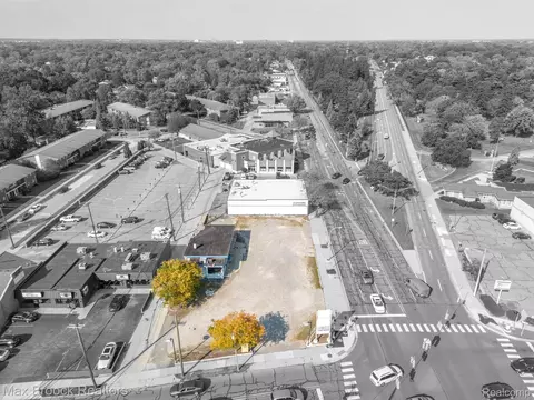1005 N Main St, Royal Oak, MI 48067